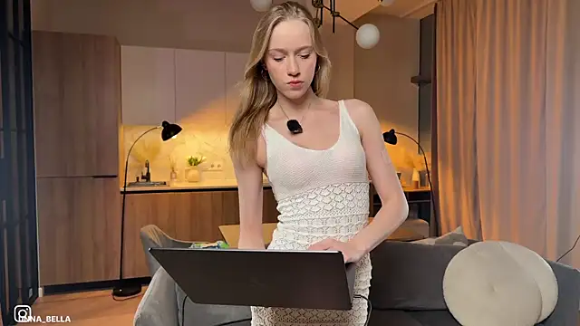 Snapshot of PollyAgata chatting on 07-24-26, 07:23 PollyAgata online show from 07-24-26, 07:23