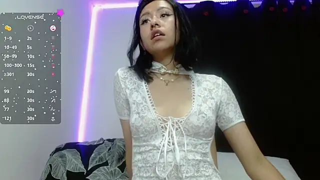 Snapshot of Anne_Nicholson chatting on 12-31-24, 02:19 Anne Nicholson online show from 12-31-24, 02:19