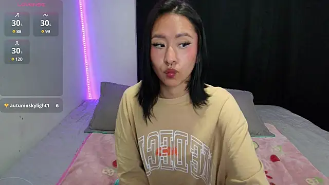 Snapshot of Anne_Nicholson chatting on 01-30-25, 01:44 Anne Nicholson online show from 01-30-25, 01:44