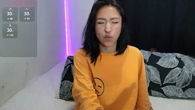 Snapshot of Anne_Nicholson chatting on 02-14-25, 02:39 Anne Nicholson online show from 02-14-25, 02:39