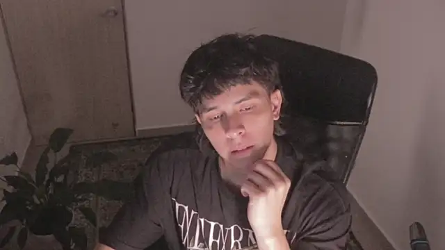 Snapshot of Tony_Hoffa chatting on 01-14-26, 01:00 Tony Hoffa online show from 01-14-26, 01:00