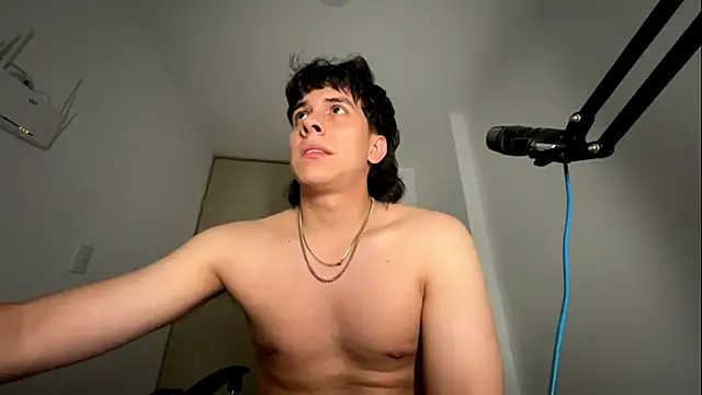 Snapshot of Tony_Hoffa chatting on 01-19-26, 05:44 Tony Hoffa online show from 01-19-26, 05:44