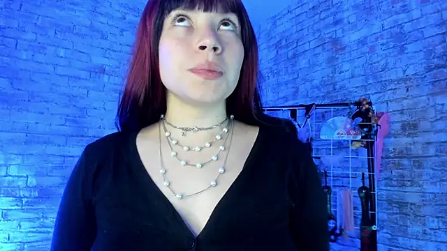 Snapshot of Cherry_xoxx chatting on 10-17-25, 11:35 Cherry xoxx online show from 10-17-25, 11:35