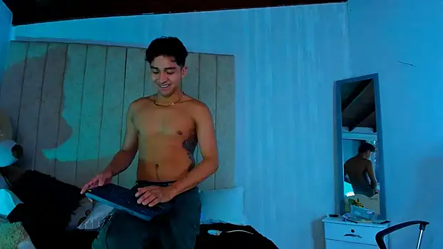 Snapshot of Muichiro_tokito1 chatting on 02-02-25, 10:46 Muichiro tokito1 online show from 02-02-25, 10:46