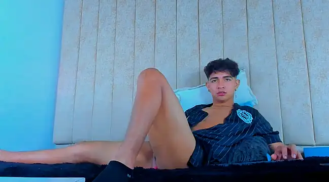 Snapshot of Muichiro_tokito1 chatting on 03-17-25, 07:35 Muichiro tokito1 online show from 03-17-25, 07:35