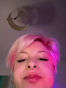 Snapshot of sammymoon chatting on 12-02-25, 11:15 sammymoon online show from 12-02-25, 11:15