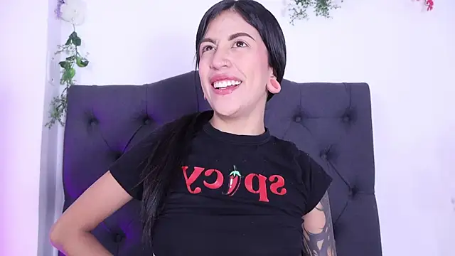 JulessCornett online show from 04-06-26, 08:32