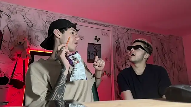 Saturno v online show from 02-06-25, 07:13