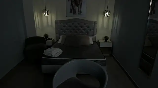 escarleth   online show from 09-09-25, 01:43