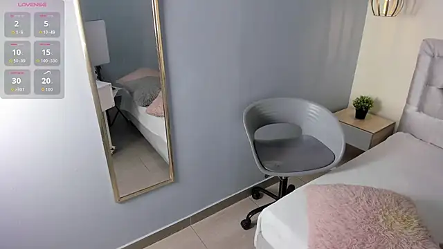 escarleth   online show from 03-25-26, 01:50