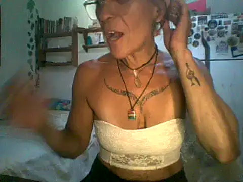 Snapshot of sabinytahot chatting on 01-11-25, 05:10 sabinytahot online show from 01-11-25, 05:10