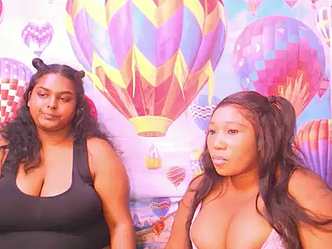 Snapshot of SexcGals chatting on 12-13-24, 06:49 SexcGals online show from 12-13-24, 06:49