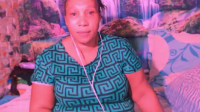 Snapshot of SexcGals chatting on 09-08-25, 07:02 SexcGals online show from 09-08-25, 07:02