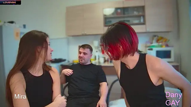 Snapshot of fcjuicy_pussy chatting on 12-04-24, 09:51 fcjuicy pussy online show from 12-04-24, 09:51