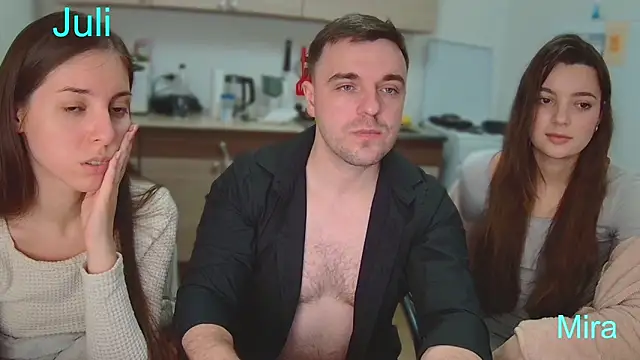 Snapshot of fcjuicy_pussy chatting on 12-17-24, 06:09 fcjuicy pussy online show from 12-17-24, 06:09