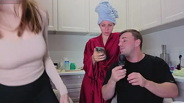 Snapshot of fcjuicy_pussy chatting on 10-23-25, 09:19 fcjuicy pussy online show from 10-23-25, 09:19