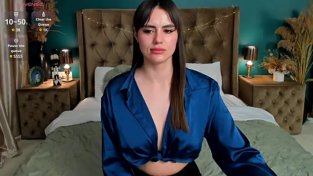 CalyMoon online show from 02-17-25, 02:42