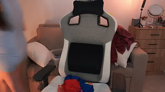 anyacutex online show from 02-08-26, 06:44