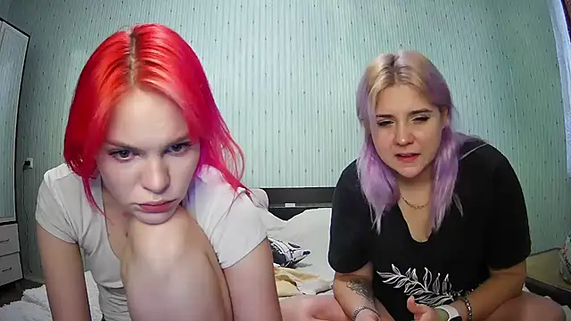 Snapshot of ChrisGirls chatting on 12-07-24, 12:35 ChrisGirls online show from 12-07-24, 12:35