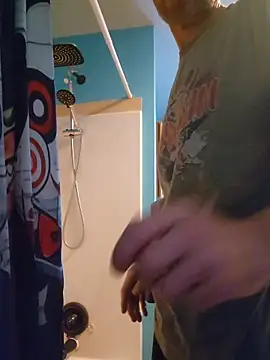 Snapshot of MysteriousFire23 chatting on 12-16-25, 07:19 MysteriousFire23 online show from 12-16-25, 07:19