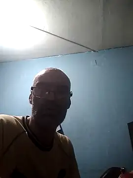 Snapshot of hugosafado333 chatting on 12-04-24, 03:26 hugosafado333 online show from 12-04-24, 03:26