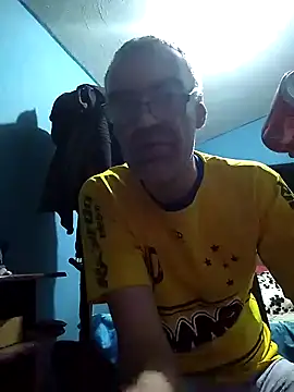 Snapshot of hugosafado333 chatting on 03-20-25, 03:13 hugosafado333 online show from 03-20-25, 03:13