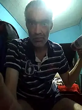 Snapshot of hugosafado333 chatting on 09-23-25, 02:36 hugosafado333 online show from 09-23-25, 02:36