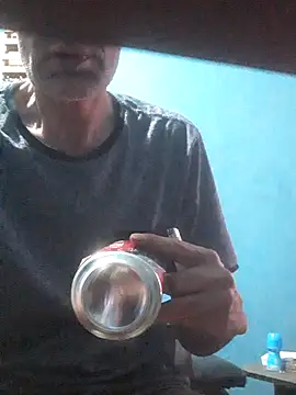 Snapshot of hugosafado333 chatting on 10-04-25, 04:32 hugosafado333 online show from 10-04-25, 04:32