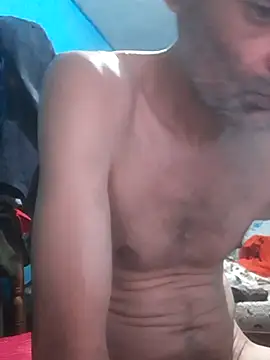 Snapshot of hugosafado333 chatting on 11-05-25, 03:06 hugosafado333 online show from 11-05-25, 03:06