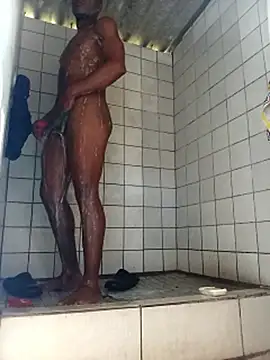 Snapshot of izinjamfee2 chatting on 09-27-25, 06:40 izinjamfee2 online show from 09-27-25, 06:40