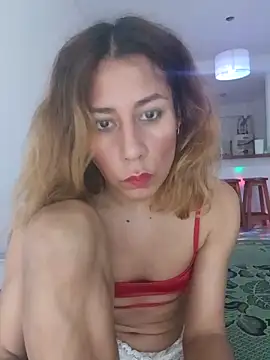 Snapshot of Yerucita chatting on 02-26-25, 04:14 Yerucita online show from 02-26-25, 04:14