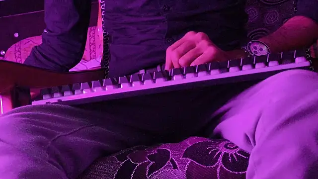 Habibi big b online show from 11-04-25, 02:38