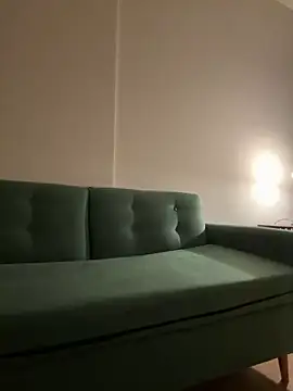 Snapshot of Zairaisak chatting on 10-04-25, 10:41 Zairaisak online show from 10-04-25, 10:41