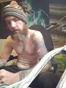 Snapshot of lit702 chatting on 10-02-25, 03:35 lit702 online show from 10-02-25, 03:35