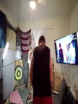 Snapshot of lit702 chatting on 10-08-25, 04:21 lit702 online show from 10-08-25, 04:21