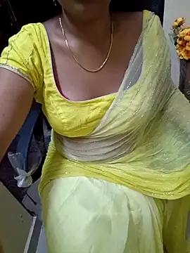 Snapshot of Roja-Telugu777 chatting on 02-04-25, 11:05 Roja-Telugu777 online show from 02-04-25, 11:05