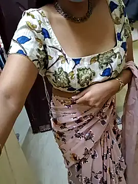 Snapshot of Roja-Telugu777 chatting on 02-08-25, 03:08 Roja-Telugu777 online show from 02-08-25, 03:08