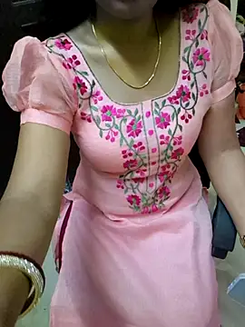 Snapshot of Roja-Telugu777 chatting on 02-21-25, 08:18 Roja-Telugu777 online show from 02-21-25, 08:18