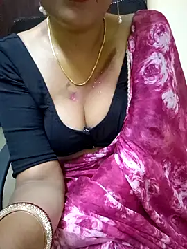 Snapshot of Roja-Telugu777 chatting on 03-14-25, 01:46 Roja-Telugu777 online show from 03-14-25, 01:46