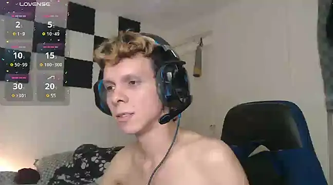 Snapshot of bryamado69 chatting on 03-08-25, 10:56 bryamado69 online show from 03-08-25, 10:56