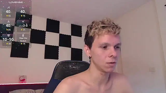 Snapshot of bryamado69 chatting on 09-11-25, 12:49 bryamado69 online show from 09-11-25, 12:49