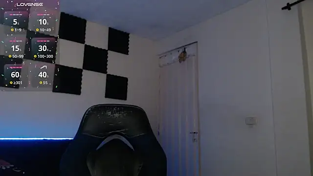 Snapshot of bryamado69 chatting on 11-06-25, 02:01 bryamado69 online show from 11-06-25, 02:01