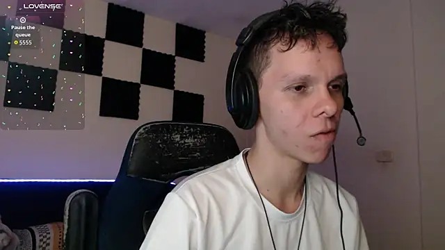 Snapshot of bryamado69 chatting on 11-12-25, 12:22 bryamado69 online show from 11-12-25, 12:22