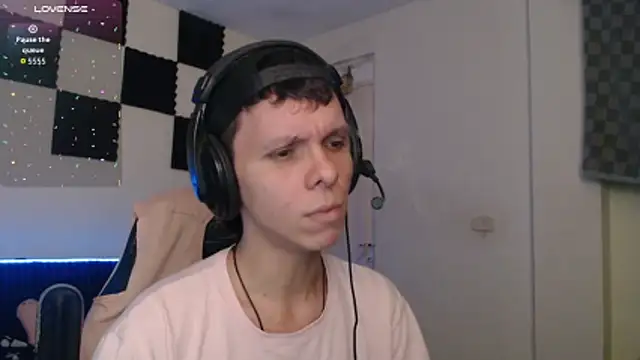 Snapshot of bryamado69 chatting on 11-26-25, 03:51 bryamado69 online show from 11-26-25, 03:51