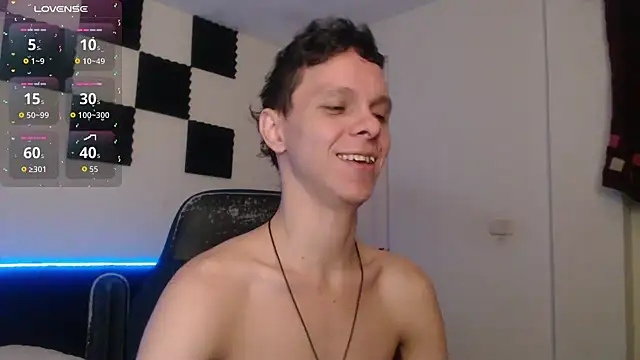 Snapshot of bryamado69 chatting on 11-28-25, 11:07 bryamado69 online show from 11-28-25, 11:07