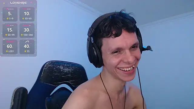 Snapshot of bryamado69 chatting on 12-16-25, 06:18 bryamado69 online show from 12-16-25, 06:18