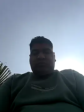 Snapshot of Gururonny07 chatting on 02-11-25, 07:44 Gururonny07 online show from 02-11-25, 07:44