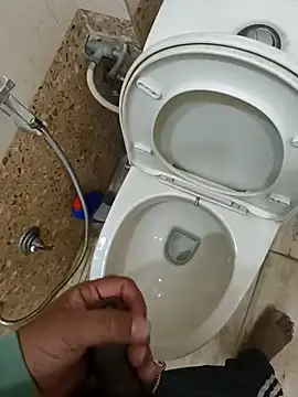 Snapshot of Gururonny07 chatting on 03-08-25, 05:38 Gururonny07 online show from 03-08-25, 05:38