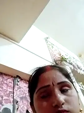 Snapshot of annaya_sweet chatting on 05-17-26, 07:28 annaya sweet online show from 05-17-26, 07:28