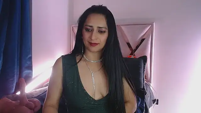 Snapshot of Andrea_Sexx_ chatting on 02-01-25, 09:00 Andrea Sexx  online show from 02-01-25, 09:00